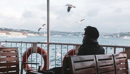 开云电竞中国-富勒姆防线漏洞频出，白百合能否保级？，富勒姆外号叫什么