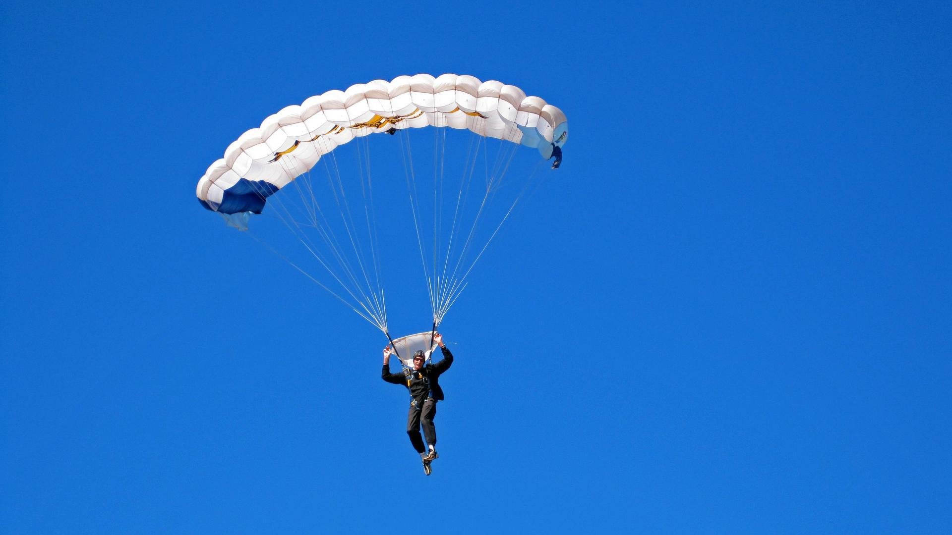 T1选手转会合同细节披露，t1转会最新消息