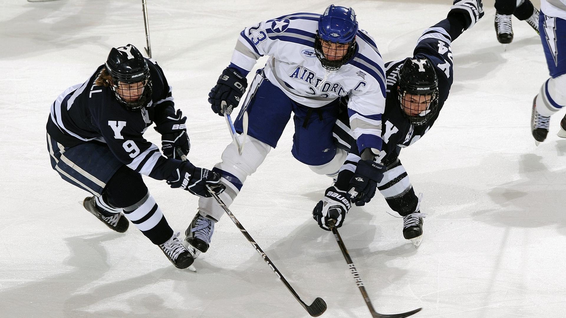 助教改变赛季战术,球队实力不断提升,足球队助教